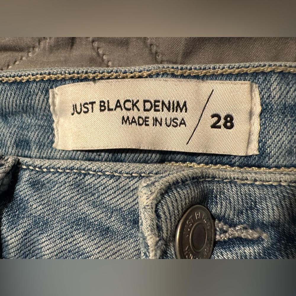 Just Black Denim | Straight Leg Frayed Jeans | Size 28 - Picture 3 of 5